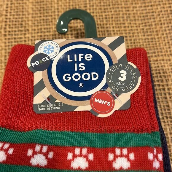 NWT Life is Good Christmas socks - Picture 2 of 3